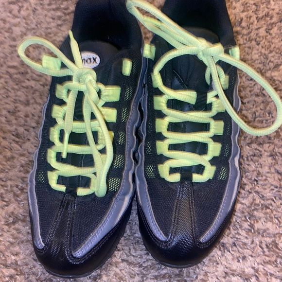 Air max 95 Lime Green sz 6.5 - Picture 1 of 6